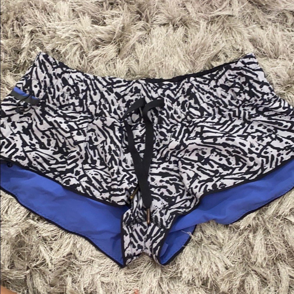 lululemon  shorts